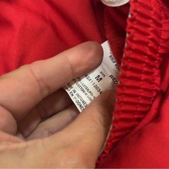 Red Cherokee V-Neck scrub set - Picture 3 of 3